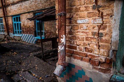 Жителям старого дома в Иркутске помог добиться признания его аварийным Анатолий Дубас 